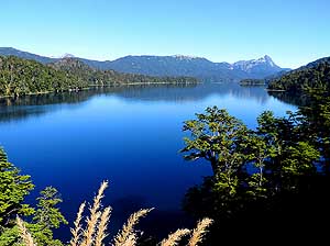 Argentina/Neuqun-Lago Espejo