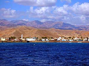 Djibouti/Tadjoura: In the background the 5'740 ft. [1'750m] high Goda Mountains