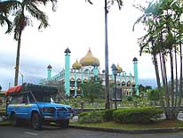 Sarawak/Malaysia (Borneo): Staatsmoschee in Kuching