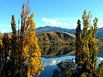 New Zealand: South Island - Lake Hayes, between Queenstown and Arrowtown